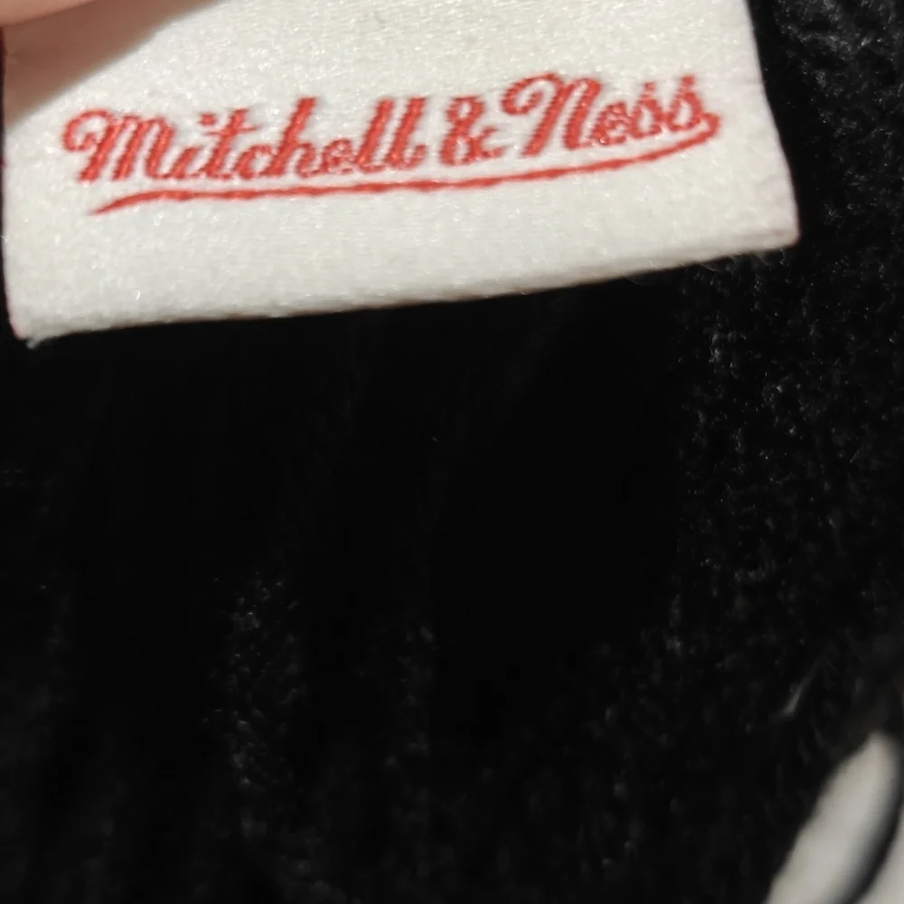 Y2K The Chicago Blackhawks Hockey NHL Thick Tassles Long Mitchell & Ness